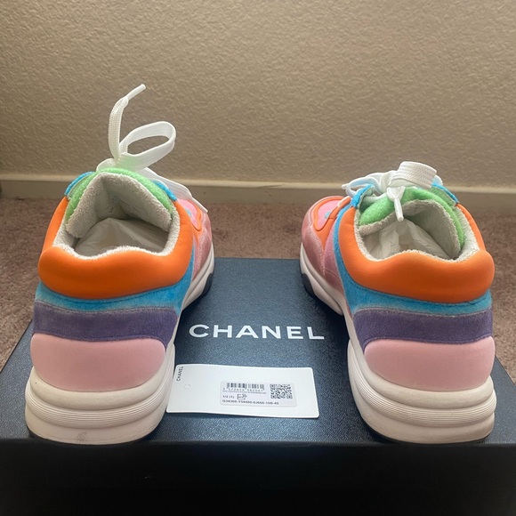 L@@K ! CHANEL MULTI COLOR SNEAKER SZ 40 - Picture 6 of 8